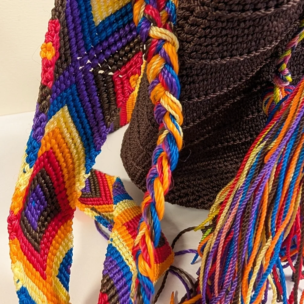 Mochilas Wayuu Handwoven Crossbody Bucket Bag Brown Multicolor Strap Tassel Boho